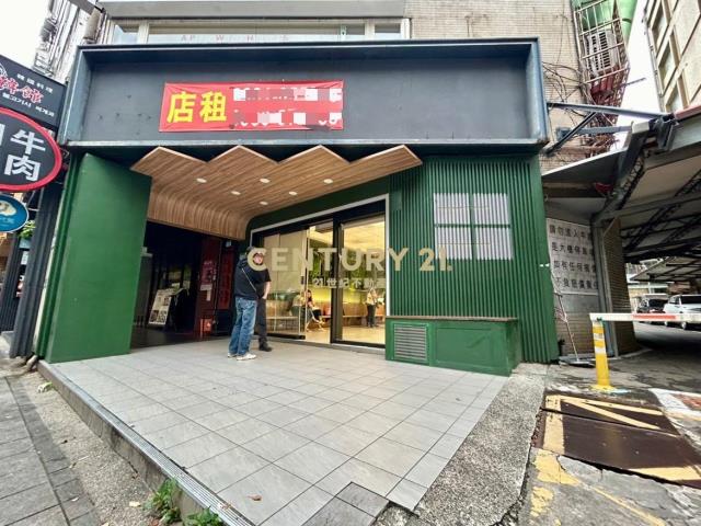 【租】中山國中站稀有釋出三角窗店面