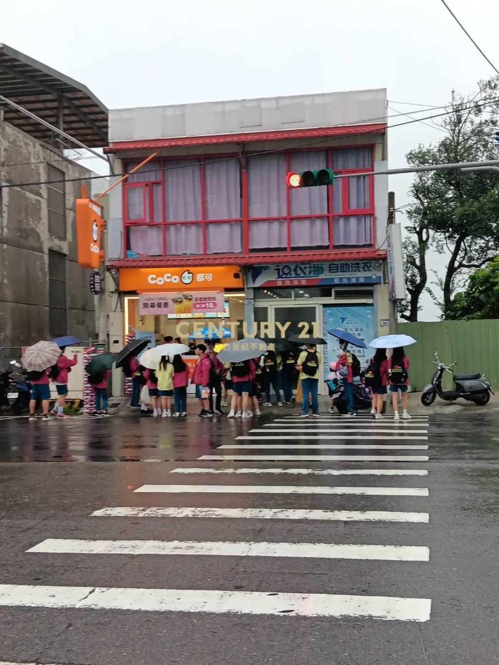 大溪員林路透天金店面