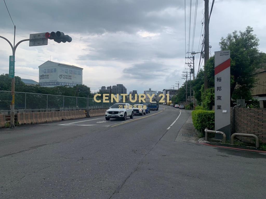 近大湳交流道小坪數乙工