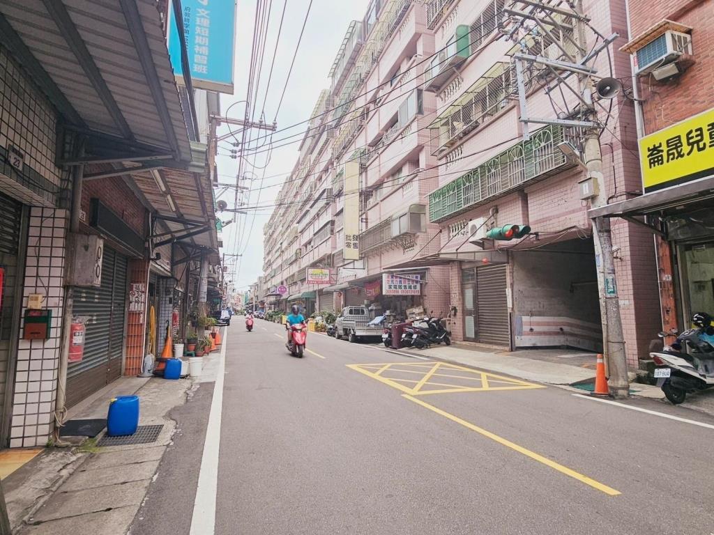 近桃園醫院金店面