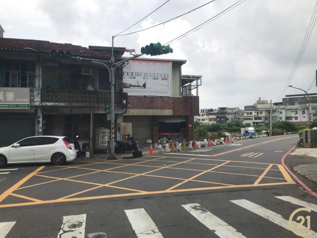 龍科角窗邊間店住辦