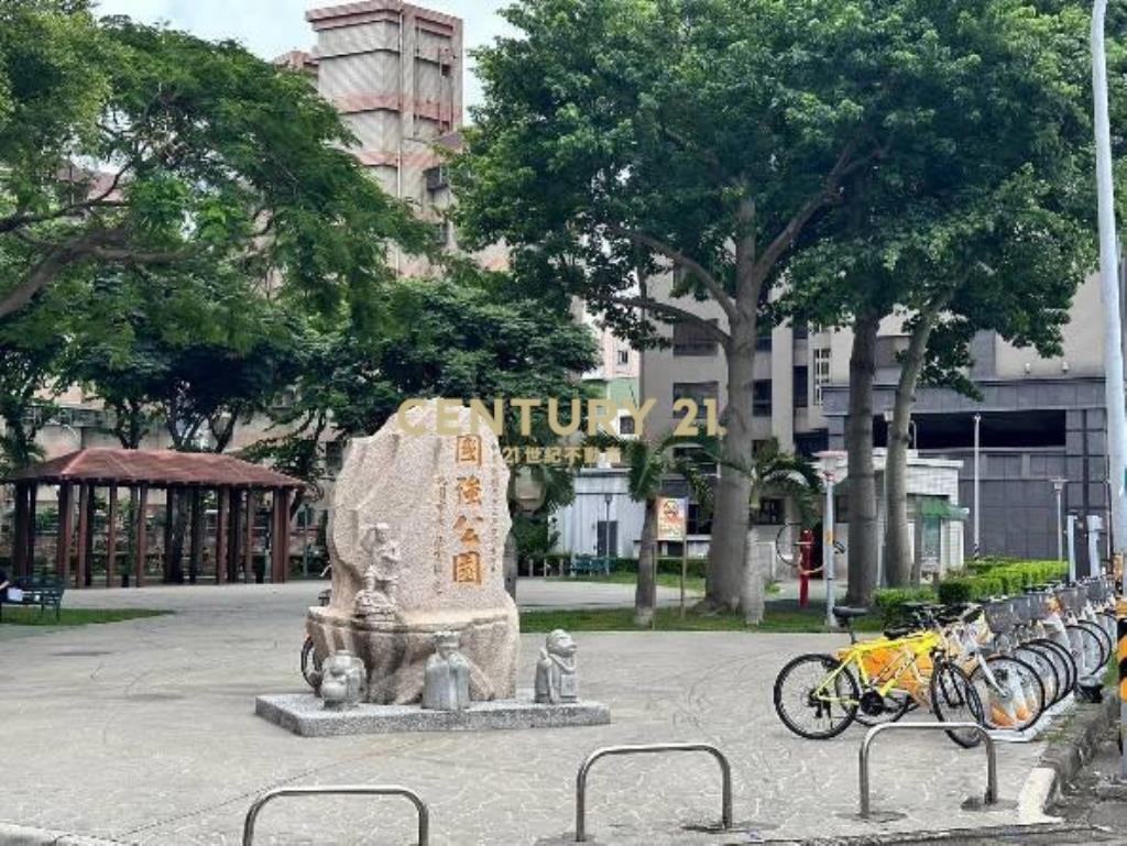 桃園中路特區電梯四房平面車