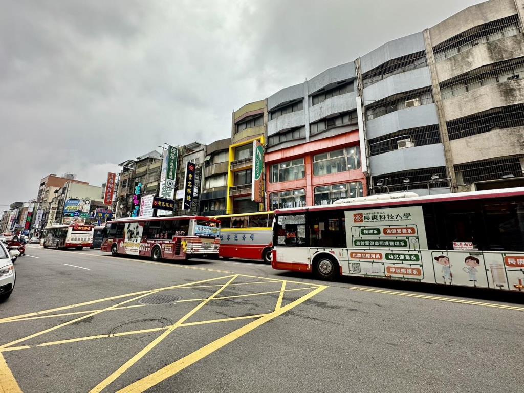 【向陽團隊】中壢火車站稀有電梯金透店