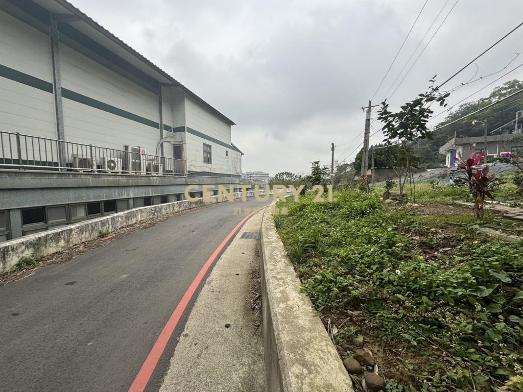 秀才登山步道旁景觀農地