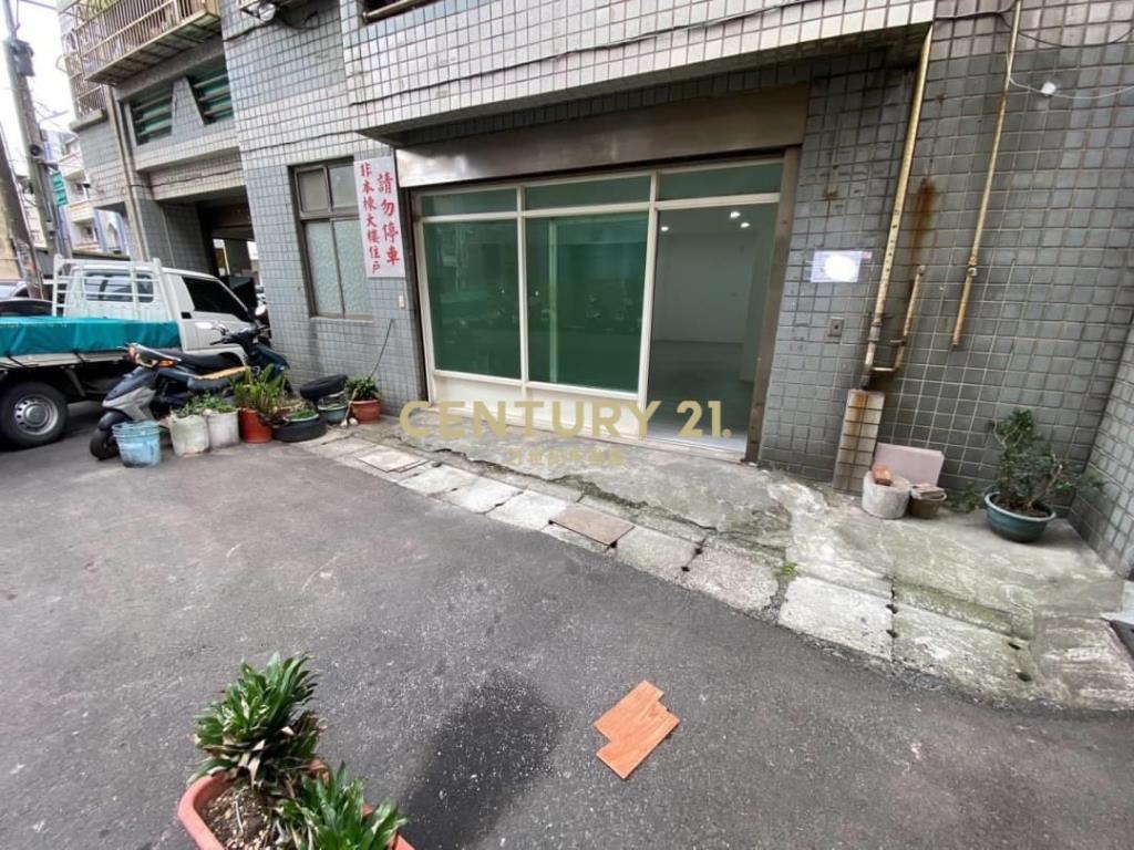 龍昌路店面