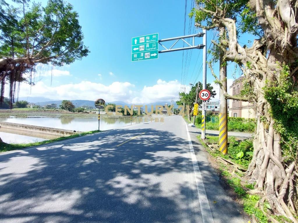 GD054宜市慈航路大路邊建地