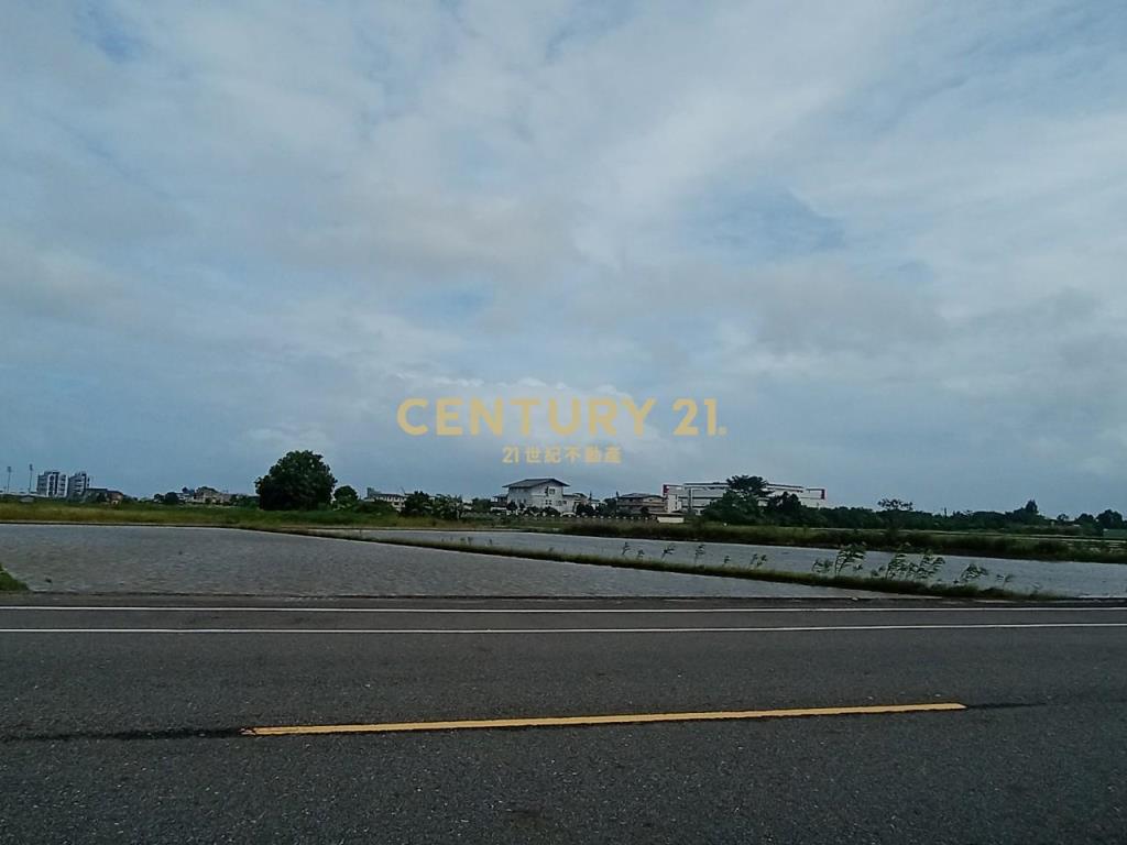 CC537宜市都內臨路農地