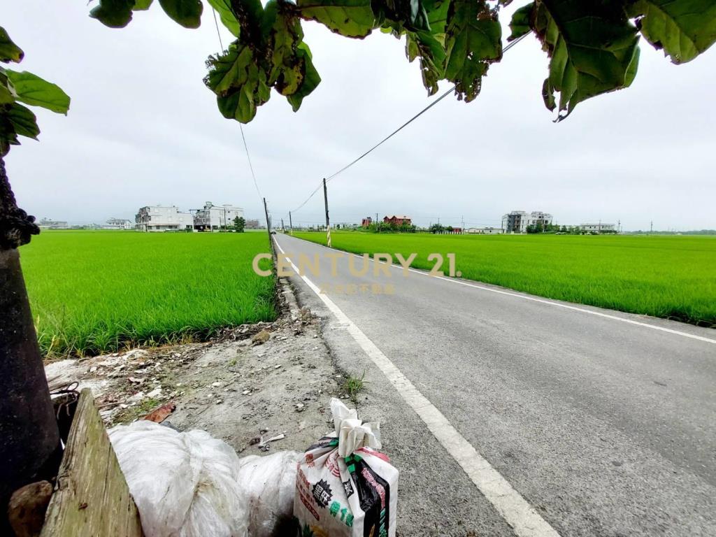 BC743壯圍雙面路農地