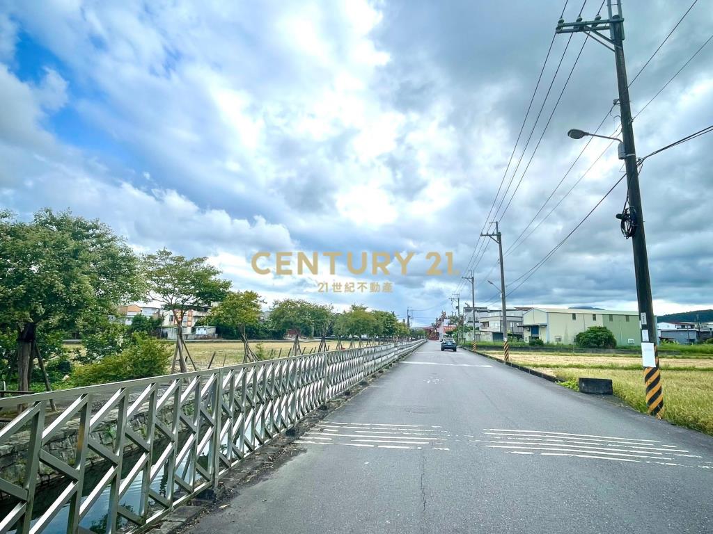 GC346宜市大面寬雙面路農地