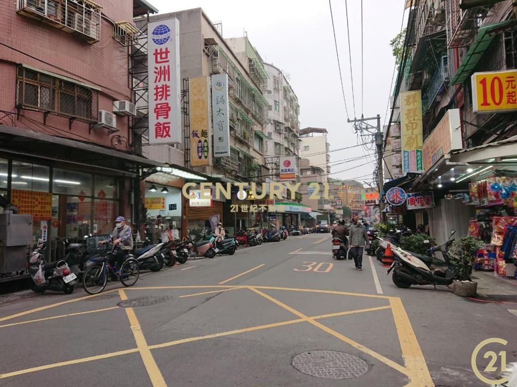 車路頭街三角窗金店面