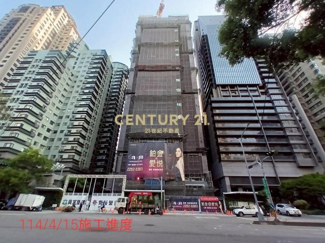 鉑金愛悅~3房平車 急售