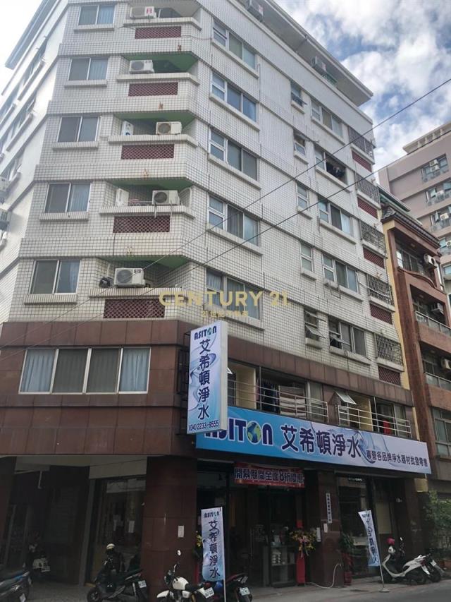 一中商圈大角店年收445萬