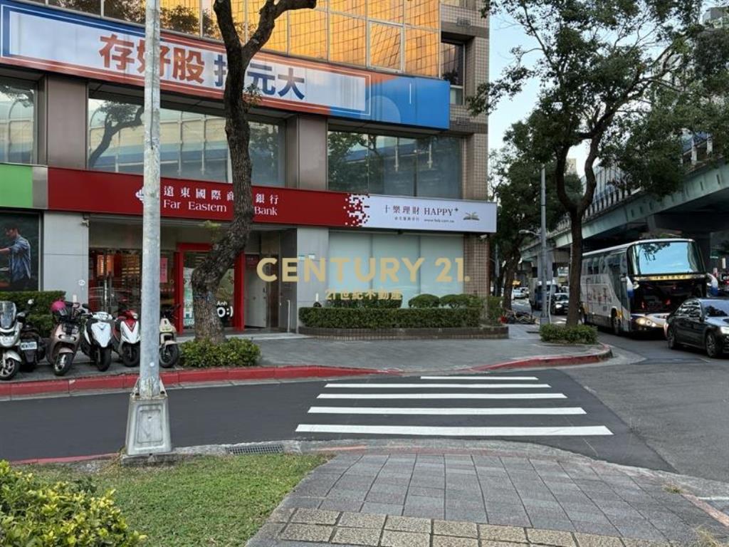 燙金.復興北路大面寬店面