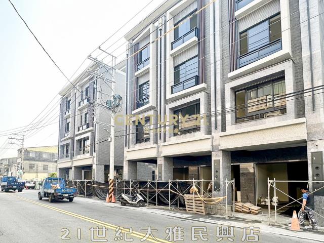 神岡全新5房臨路店住