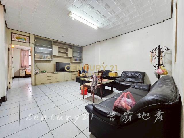 學區旁低總價活路透天