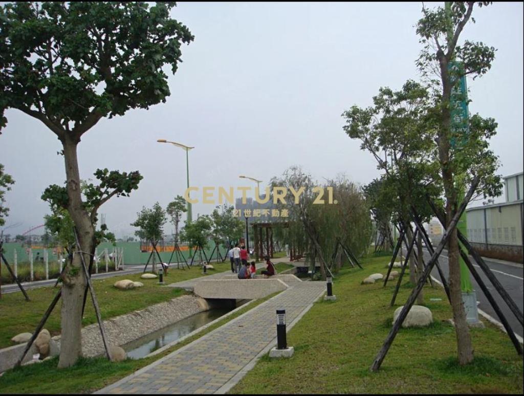 軍福十二路近和福公園建地