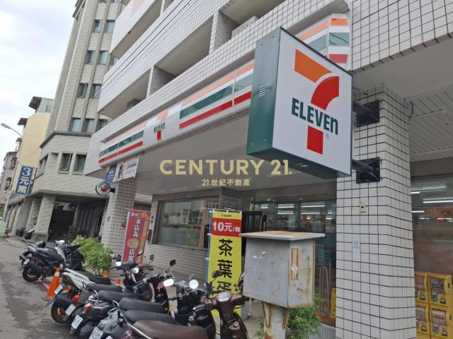 南區雙門牌711商用大店面現成包租公